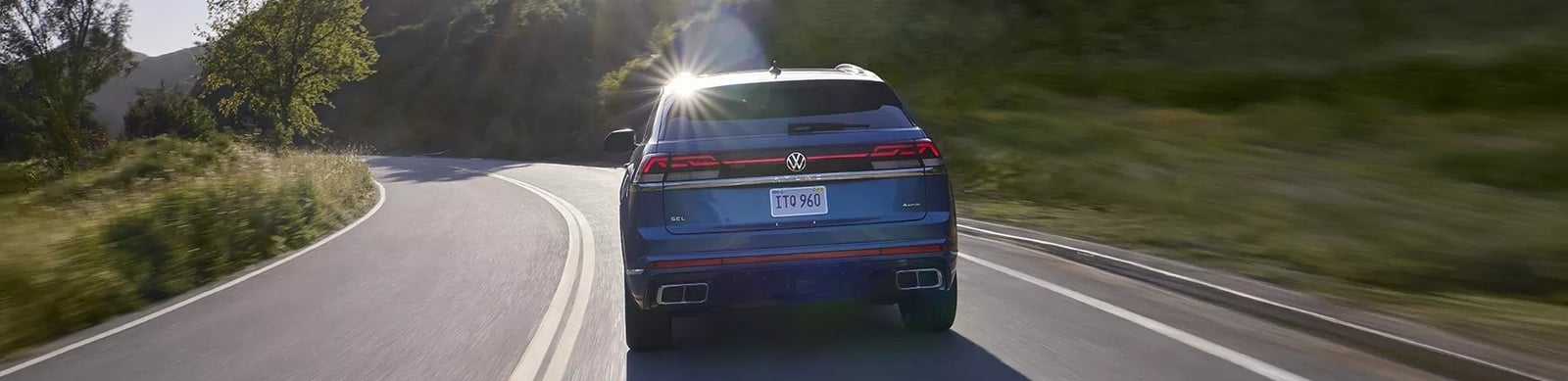 Volkswagen Atlas Cross Sport blue