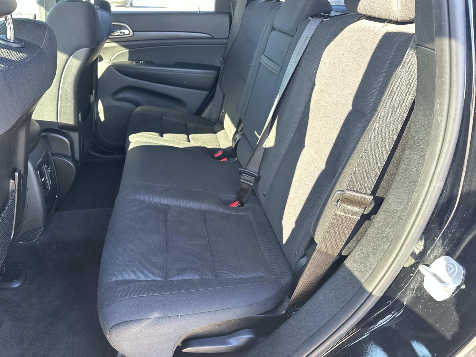 2017 Jeep Grand Cherokee Laredo 4x4