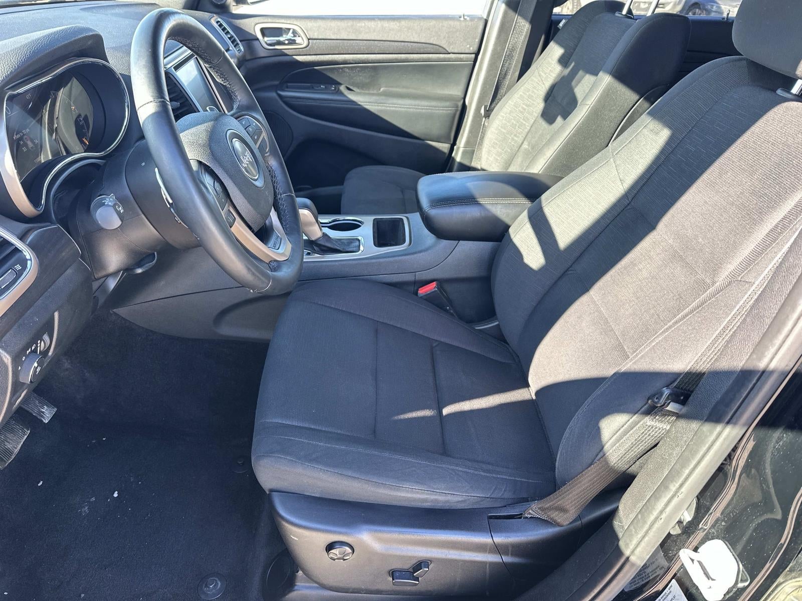 2017 Jeep Grand Cherokee Laredo 4x4