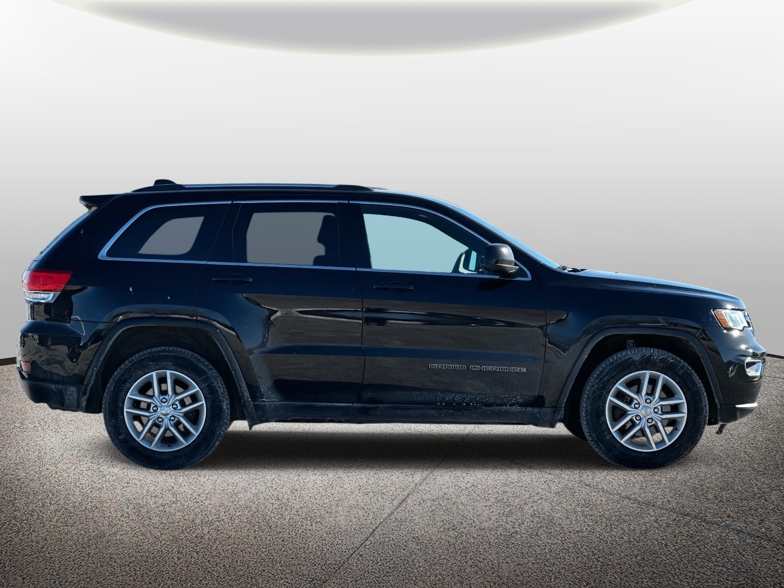 2017 Jeep Grand Cherokee Laredo 4x4