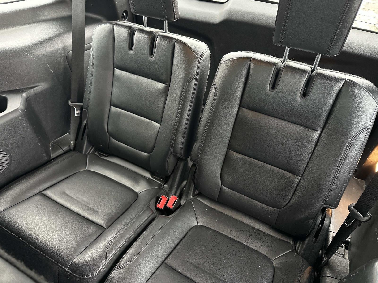 2016 Ford Explorer FWD 4dr XLT