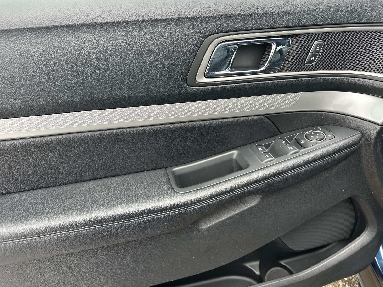 2016 Ford Explorer FWD 4dr XLT