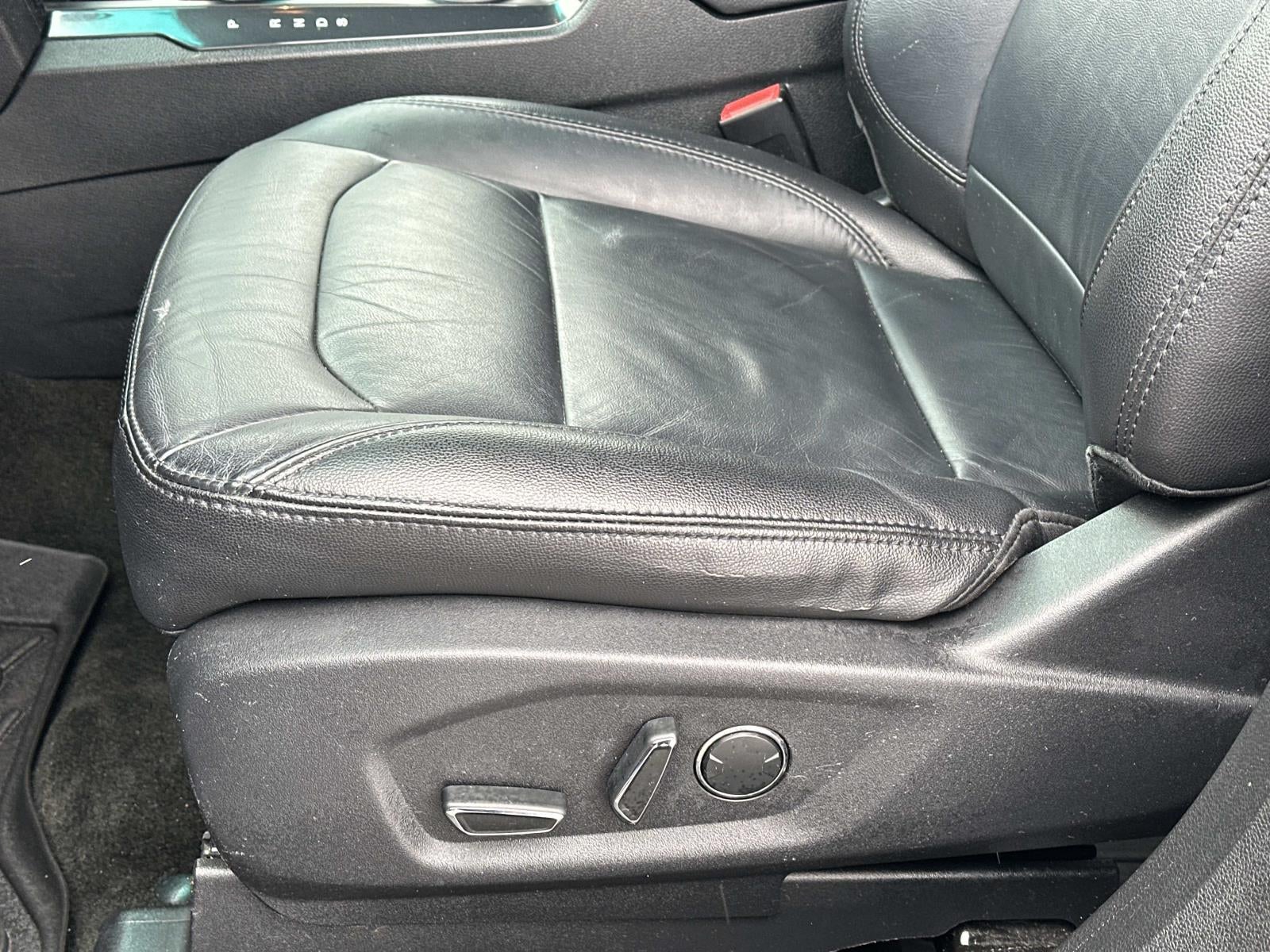 2016 Ford Explorer FWD 4dr XLT