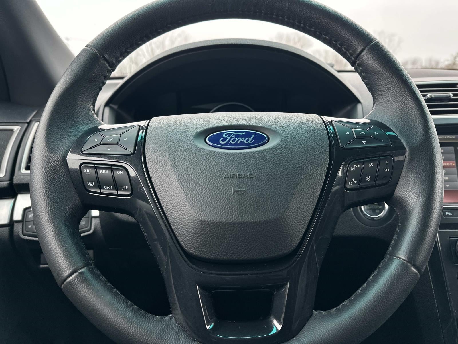 2016 Ford Explorer FWD 4dr XLT