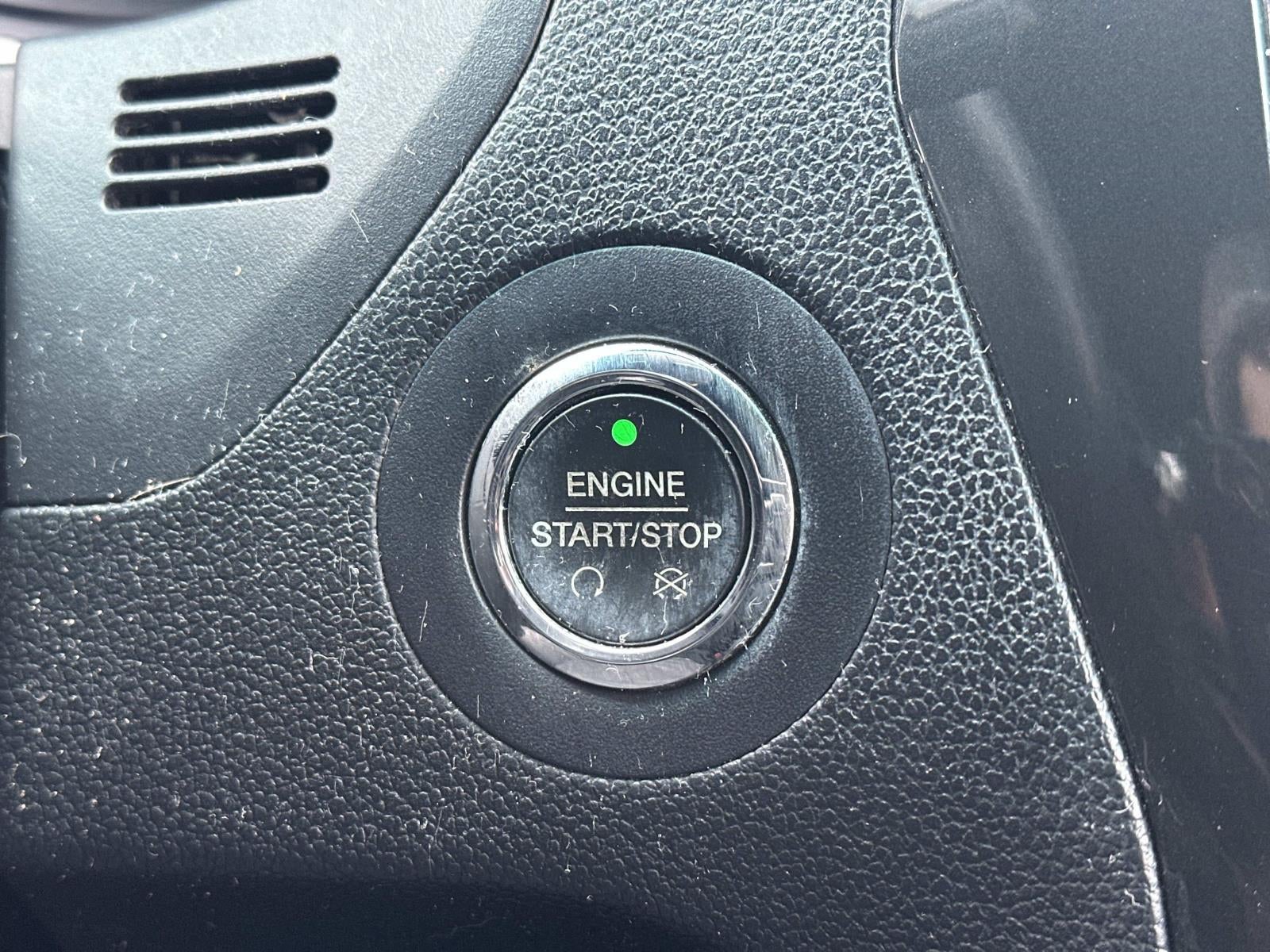 2016 Ford Explorer FWD 4dr XLT