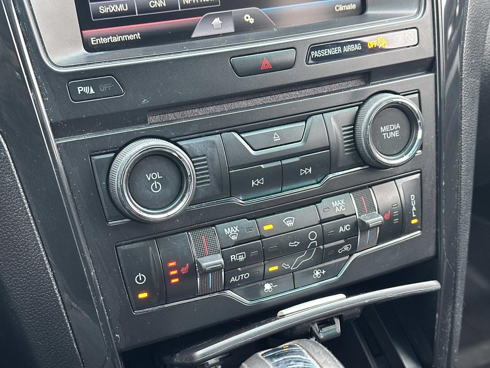 2016 Ford Explorer FWD 4dr XLT