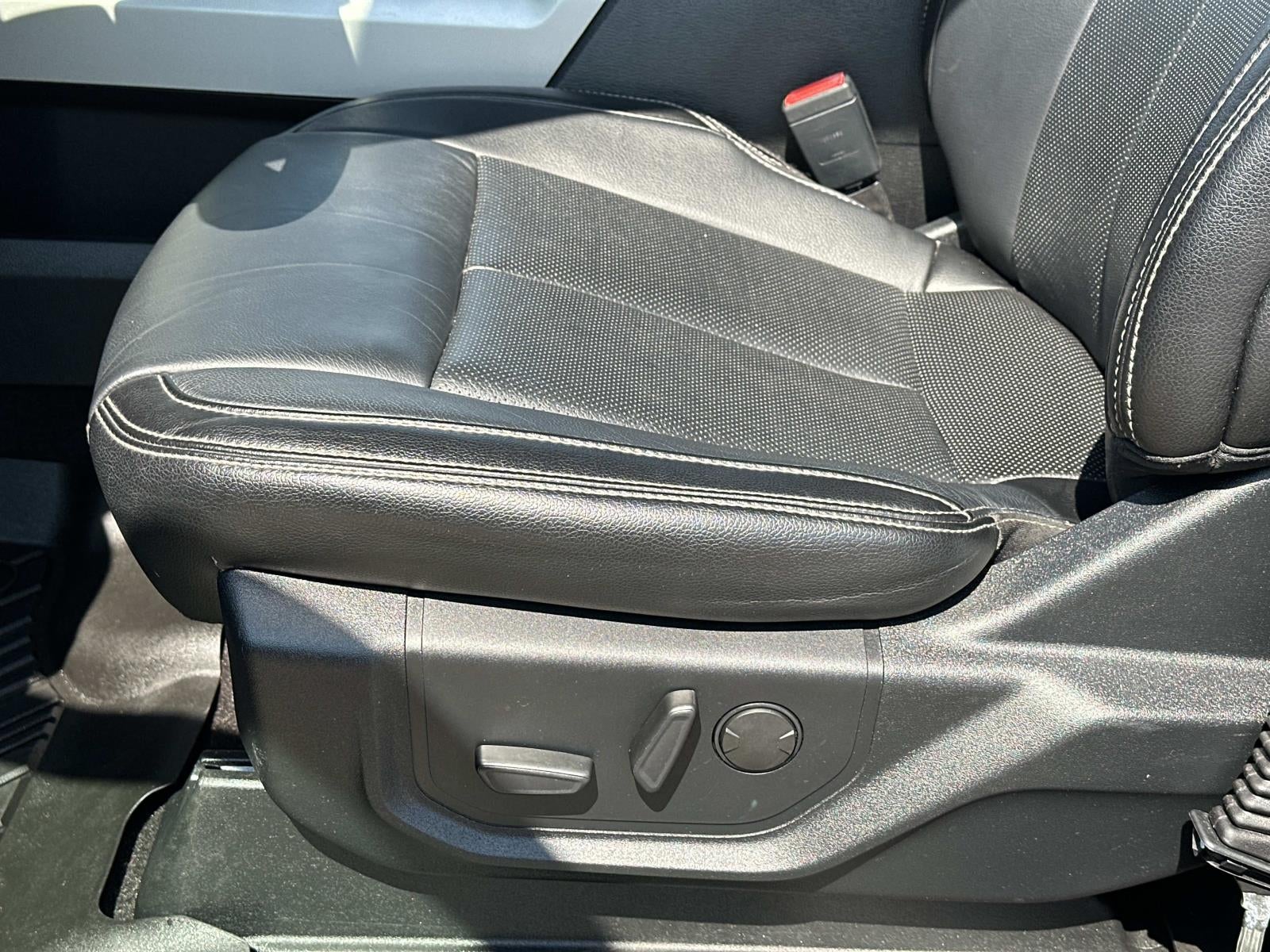 2020 Ford F-150 LARIAT 4WD SuperCrew 5.5' Box