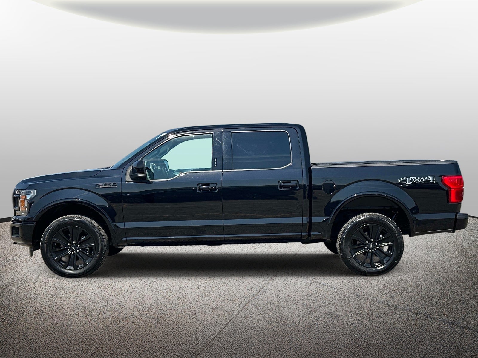 2020 Ford F-150 LARIAT 4WD SuperCrew 5.5' Box