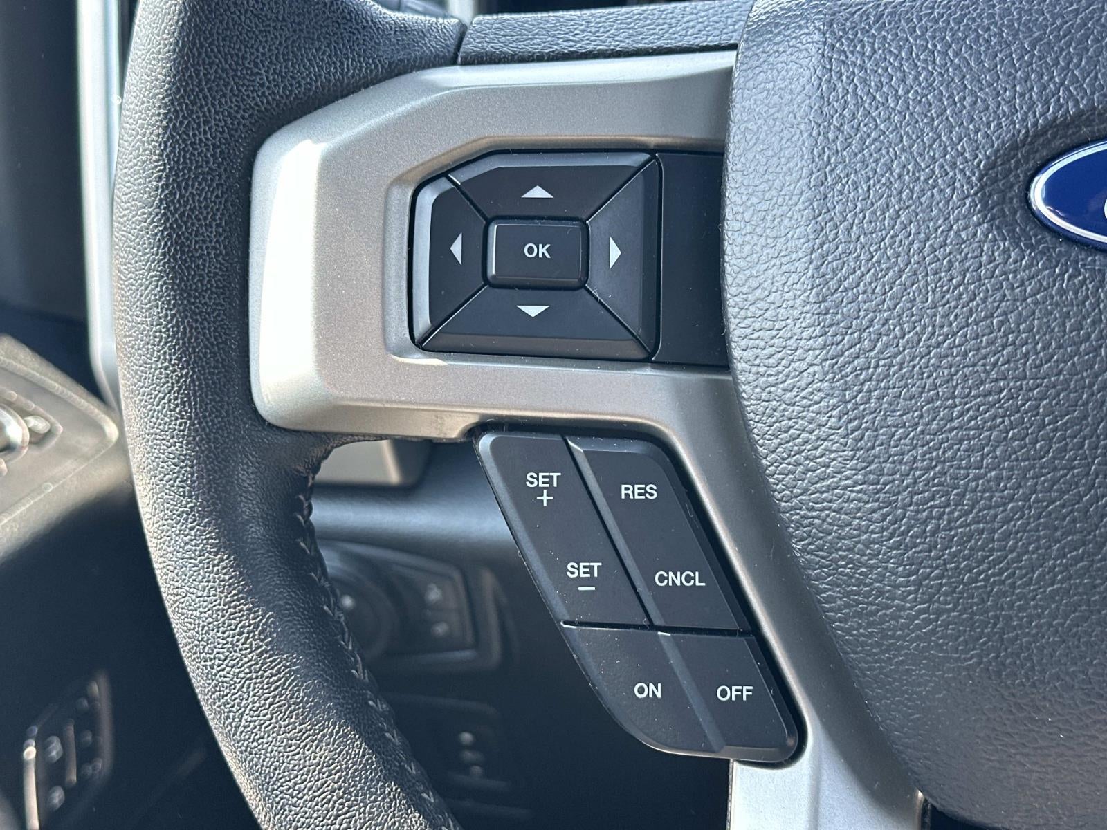 2020 Ford F-150 LARIAT 4WD SuperCrew 5.5' Box