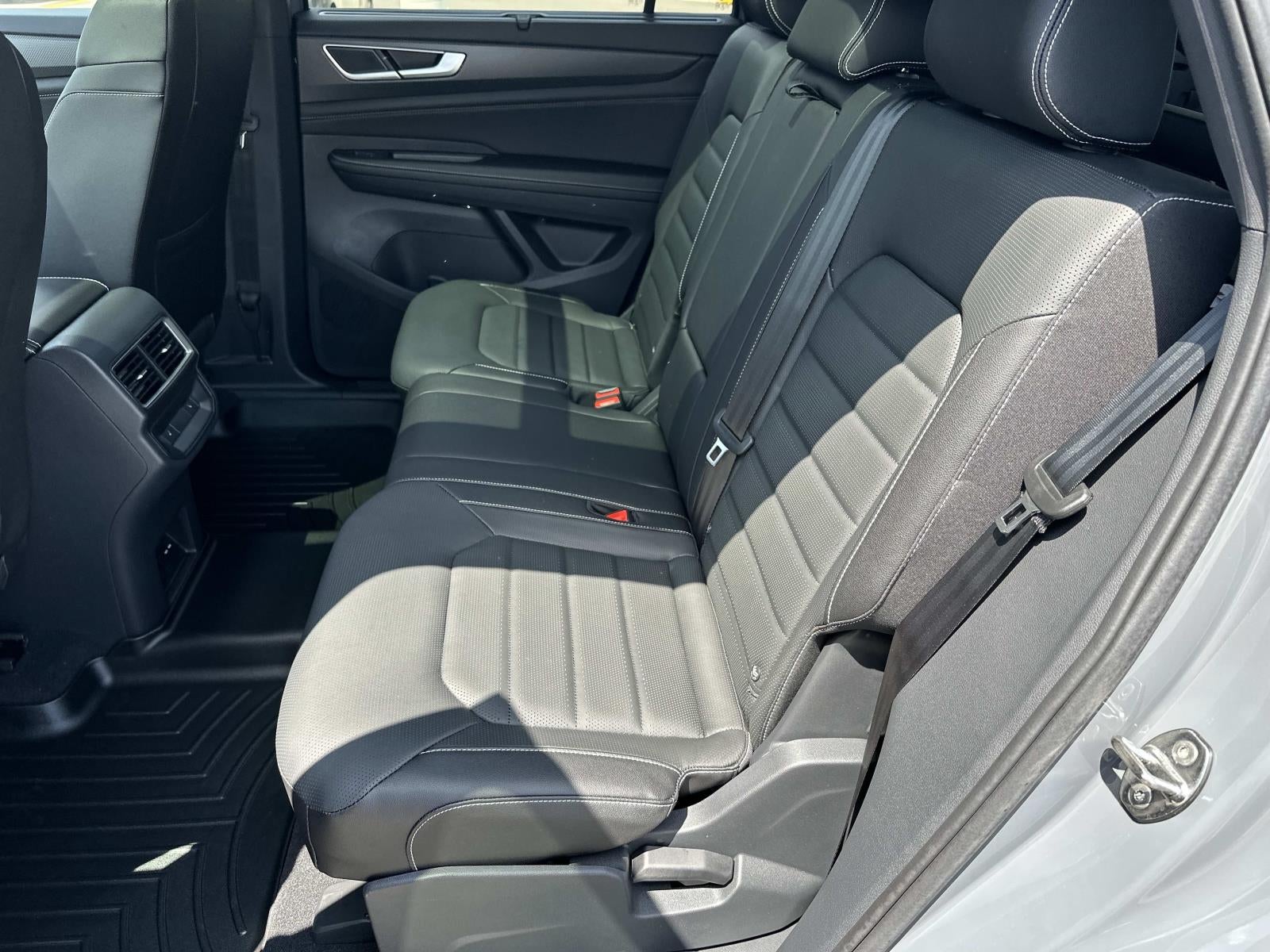 2026 Volkswagen Atlas Cross Sport 2.0T SEL R-Line Black 4MOTION