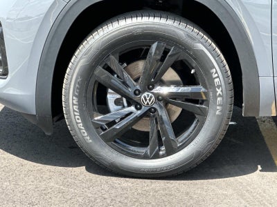 2026 Volkswagen Atlas Cross Sport 2.0T SEL R-Line Black 4MOTION
