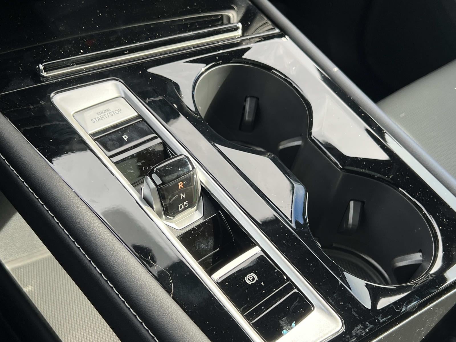 2026 Volkswagen Atlas Cross Sport 2.0T SEL R-Line Black 4MOTION