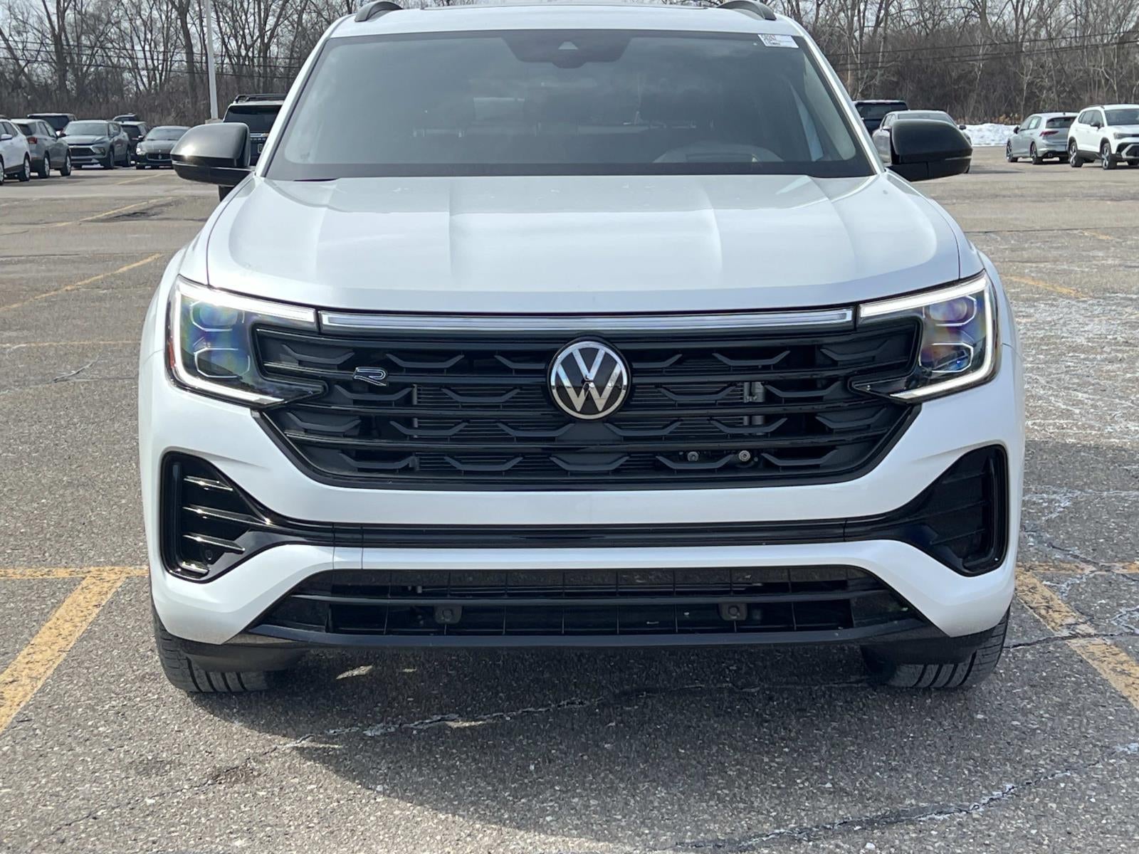 2026 Volkswagen Atlas Cross Sport 2.0T SEL R-Line Black 4MOTION