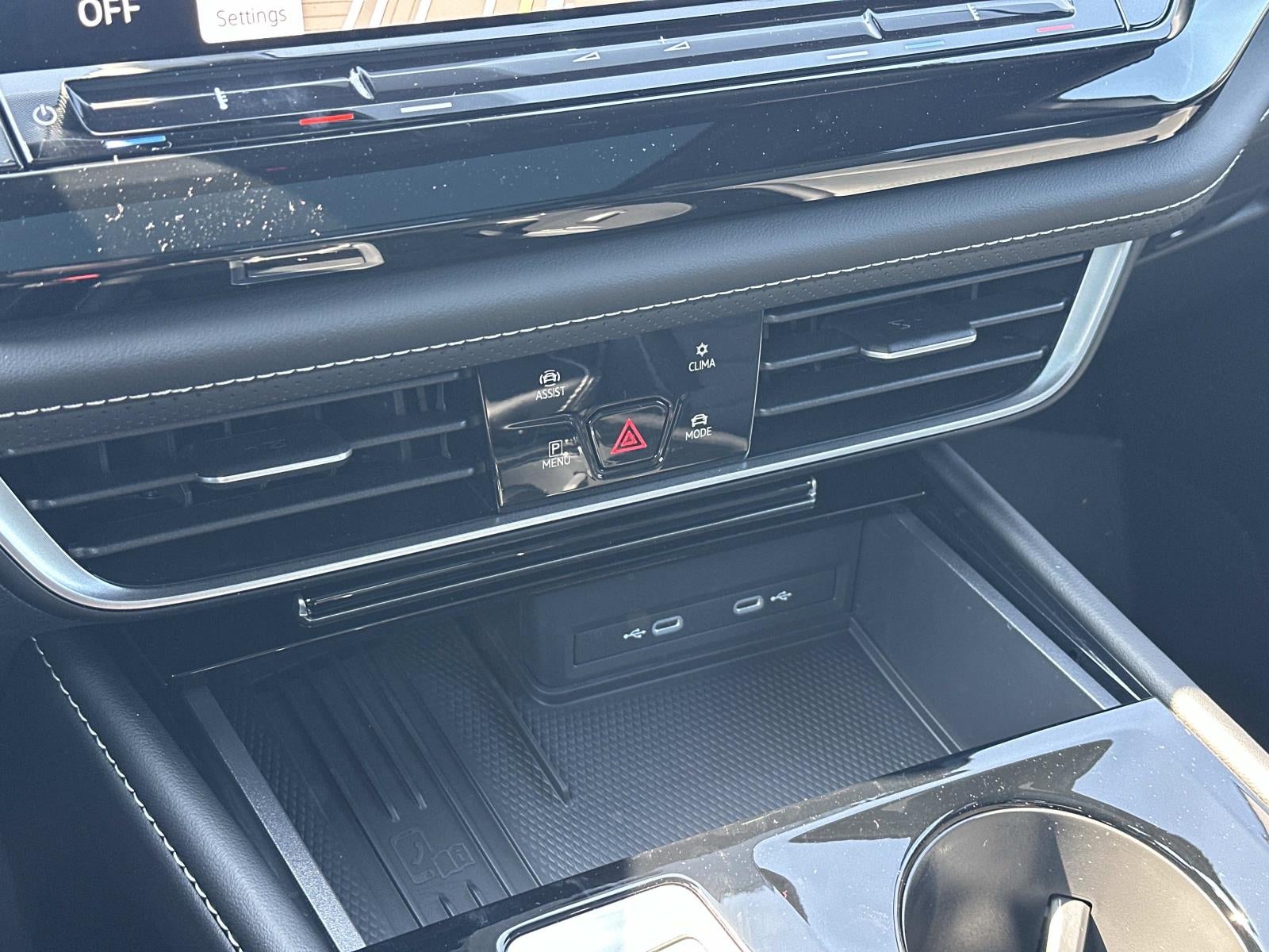 2026 Volkswagen Atlas Cross Sport 2.0T SEL R-Line Black 4MOTION