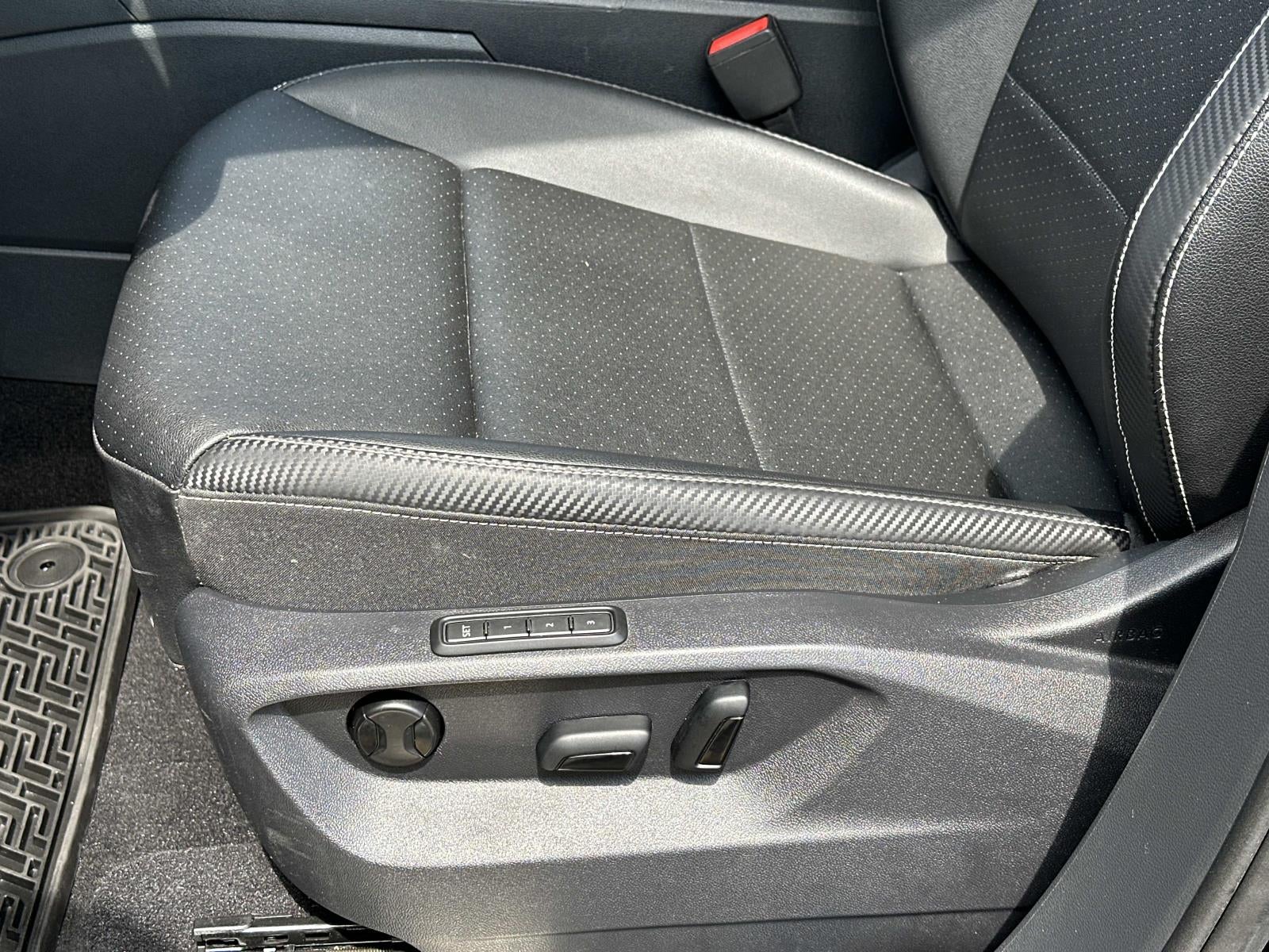 2023 Volkswagen Atlas Cross Sport 3.6L V6 SEL 4MOTION