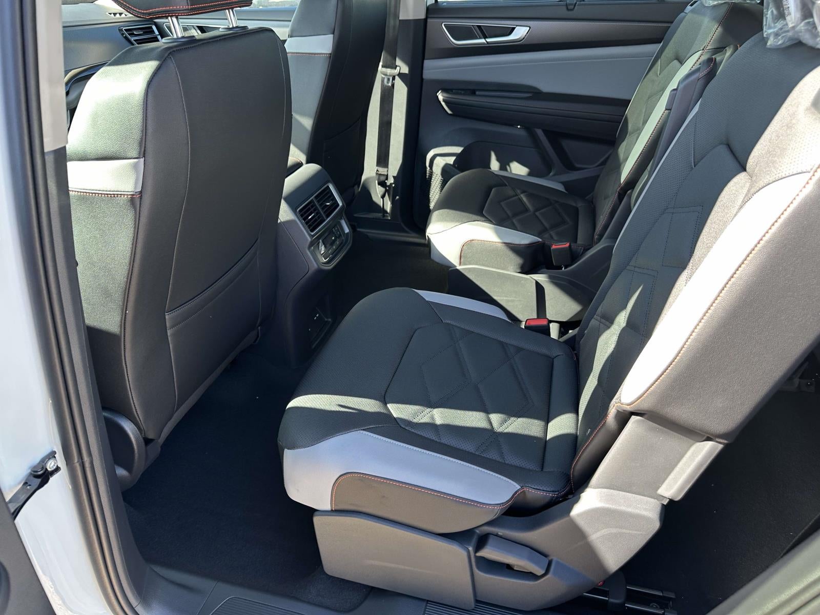 2026 Volkswagen Atlas 2.0T Peak Edition 4MOTION