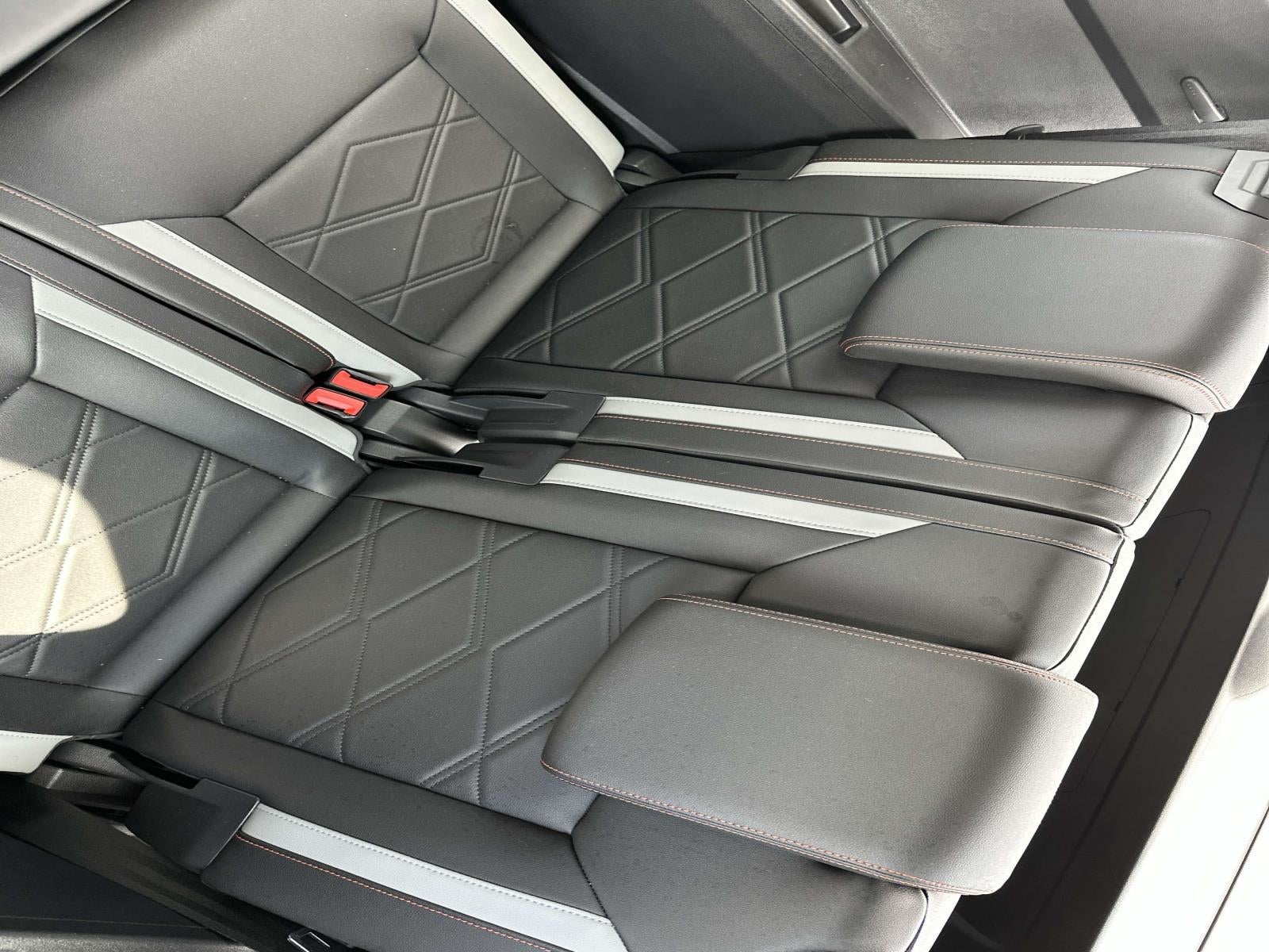 2025 Volkswagen Atlas 2.0T Peak Edition 4MOTION