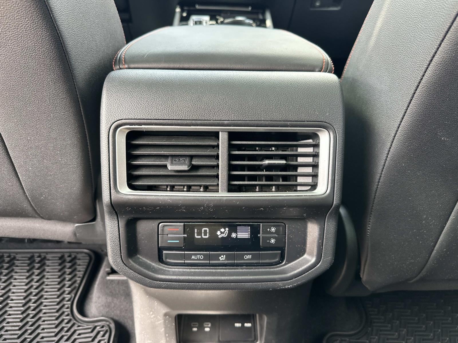 2025 Volkswagen Atlas 2.0T Peak Edition 4MOTION