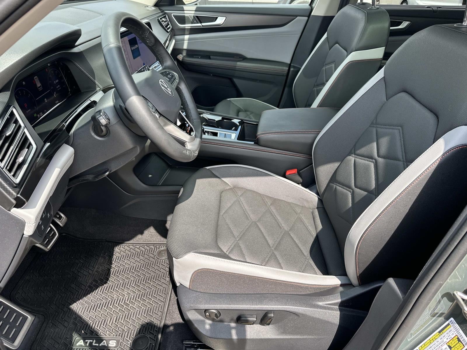 2025 Volkswagen Atlas 2.0T Peak Edition 4MOTION