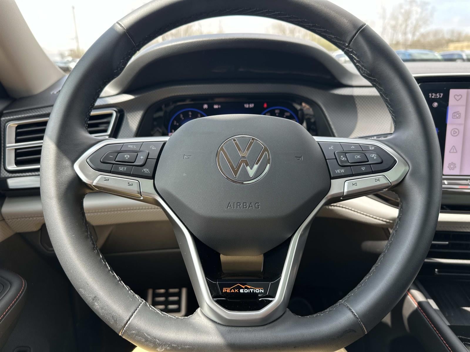 2025 Volkswagen Atlas 2.0T Peak Edition 4MOTION