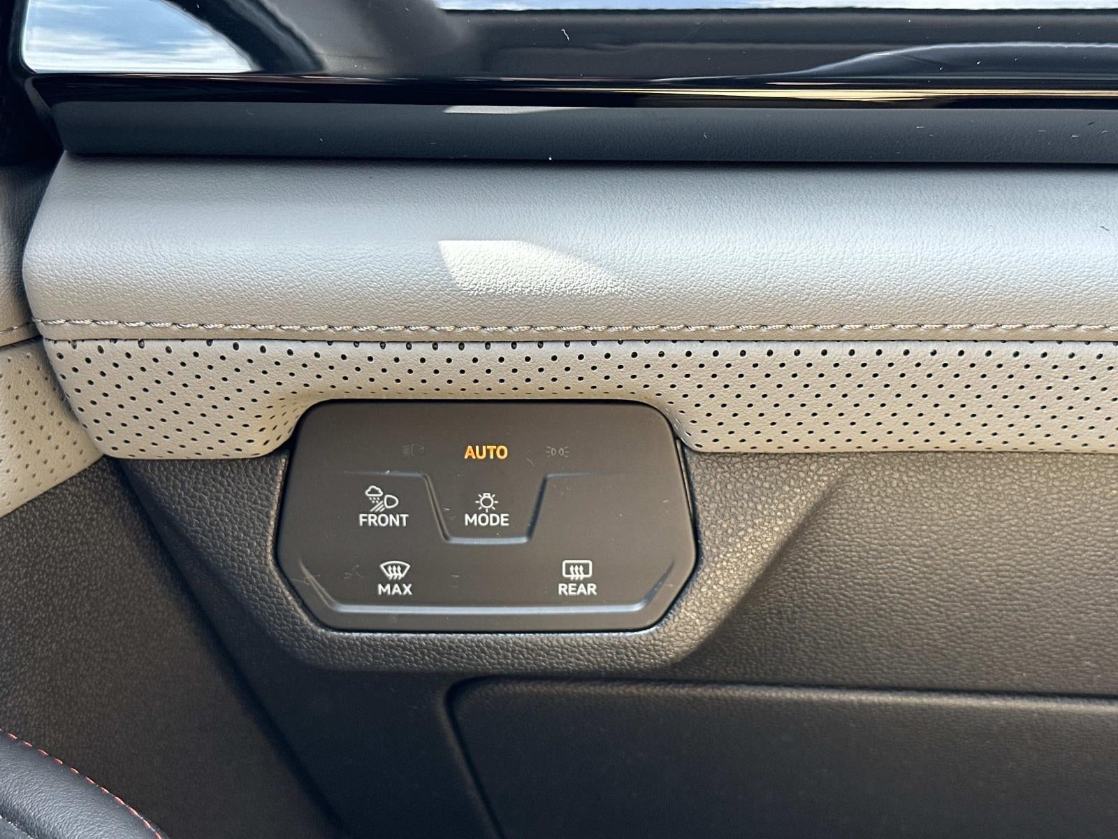 2025 Volkswagen Atlas 2.0T Peak Edition 4MOTION