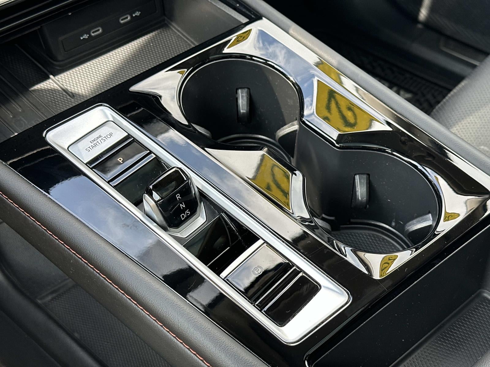 2025 Volkswagen Atlas 2.0T Peak Edition 4MOTION