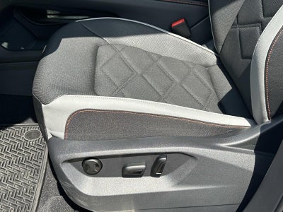 2025 Volkswagen Atlas 2.0T Peak Edition 4MOTION