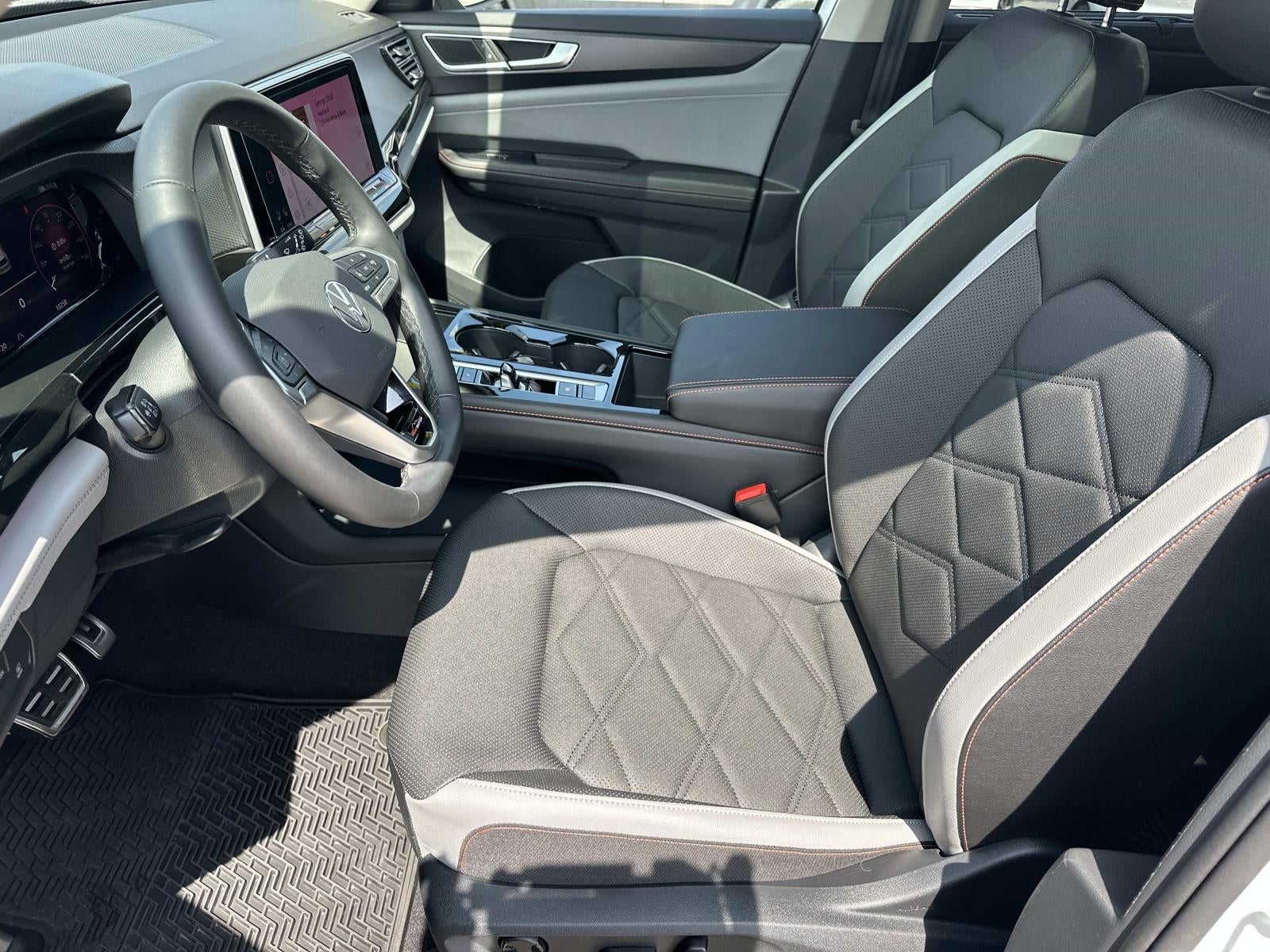 2025 Volkswagen Atlas 2.0T Peak Edition 4MOTION