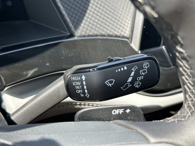 2025 Volkswagen Atlas 2.0T Peak Edition 4MOTION