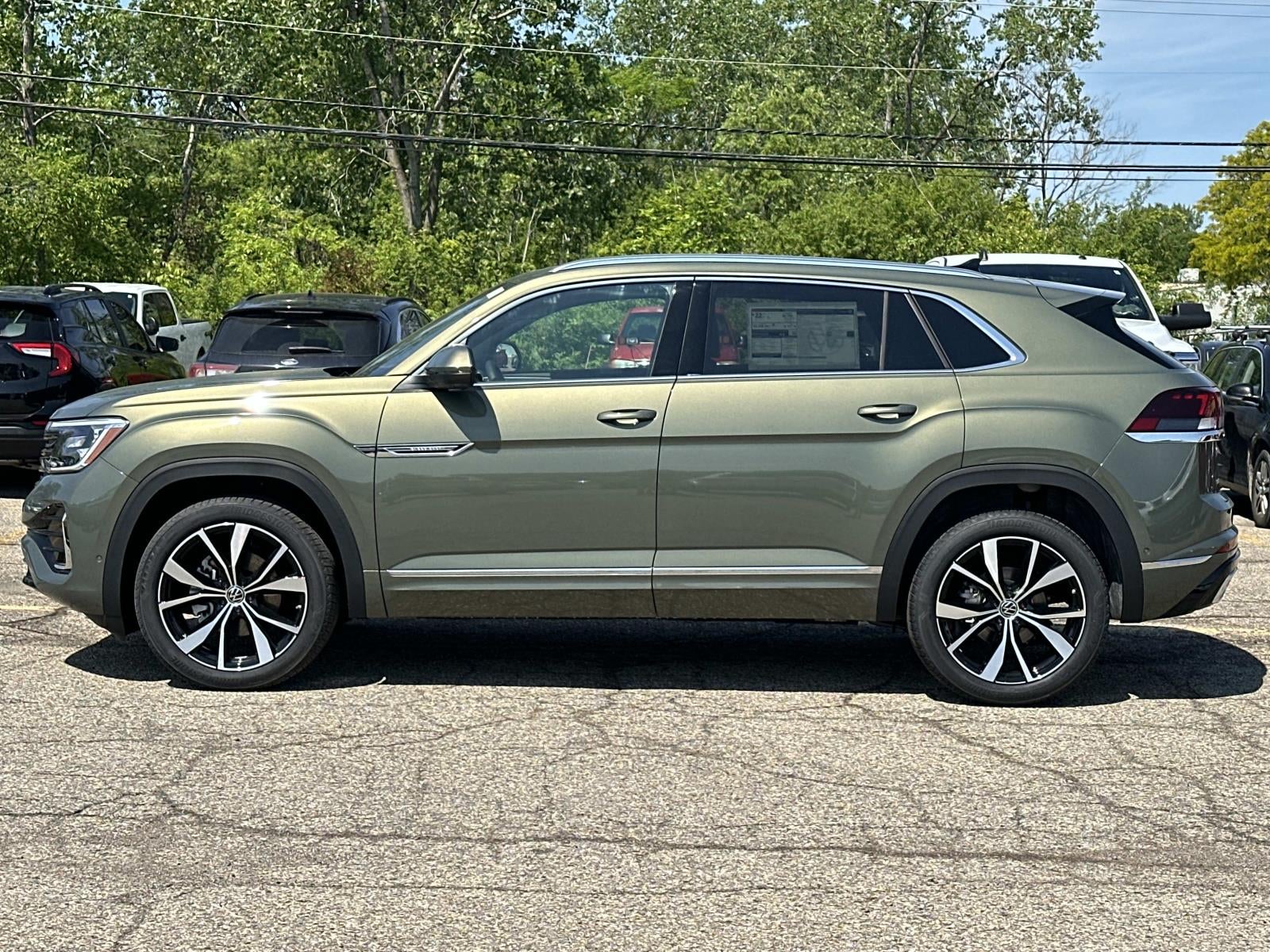 2026 Volkswagen Atlas Cross Sport 2.0T SEL Premium R-Line 4MOTION