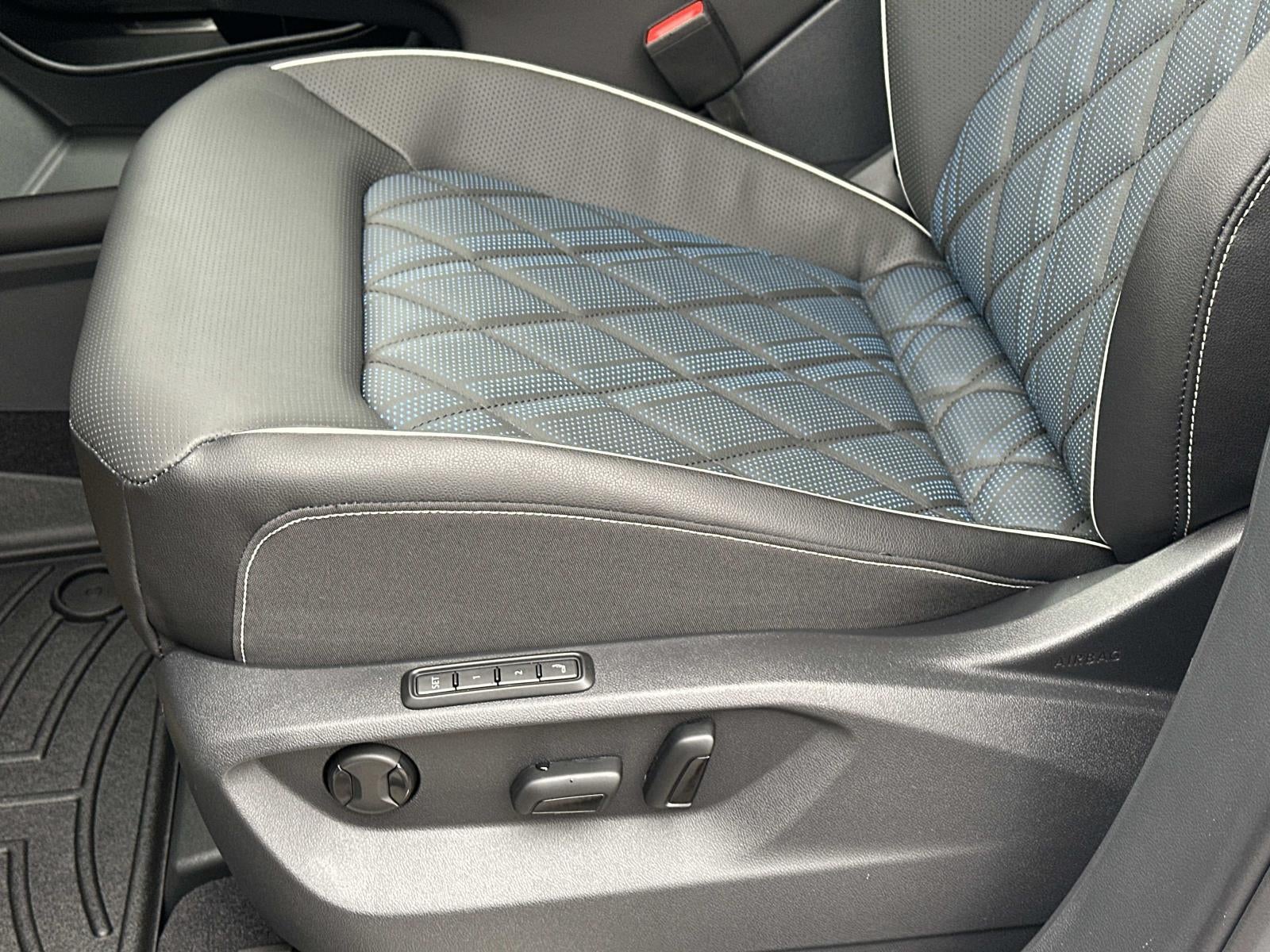 2026 Volkswagen Atlas Cross Sport 2.0T SEL Premium R-Line 4MOTION