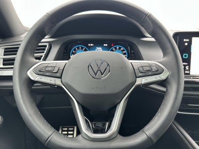 2026 Volkswagen Atlas Cross Sport 2.0T SEL Premium R-Line 4MOTION