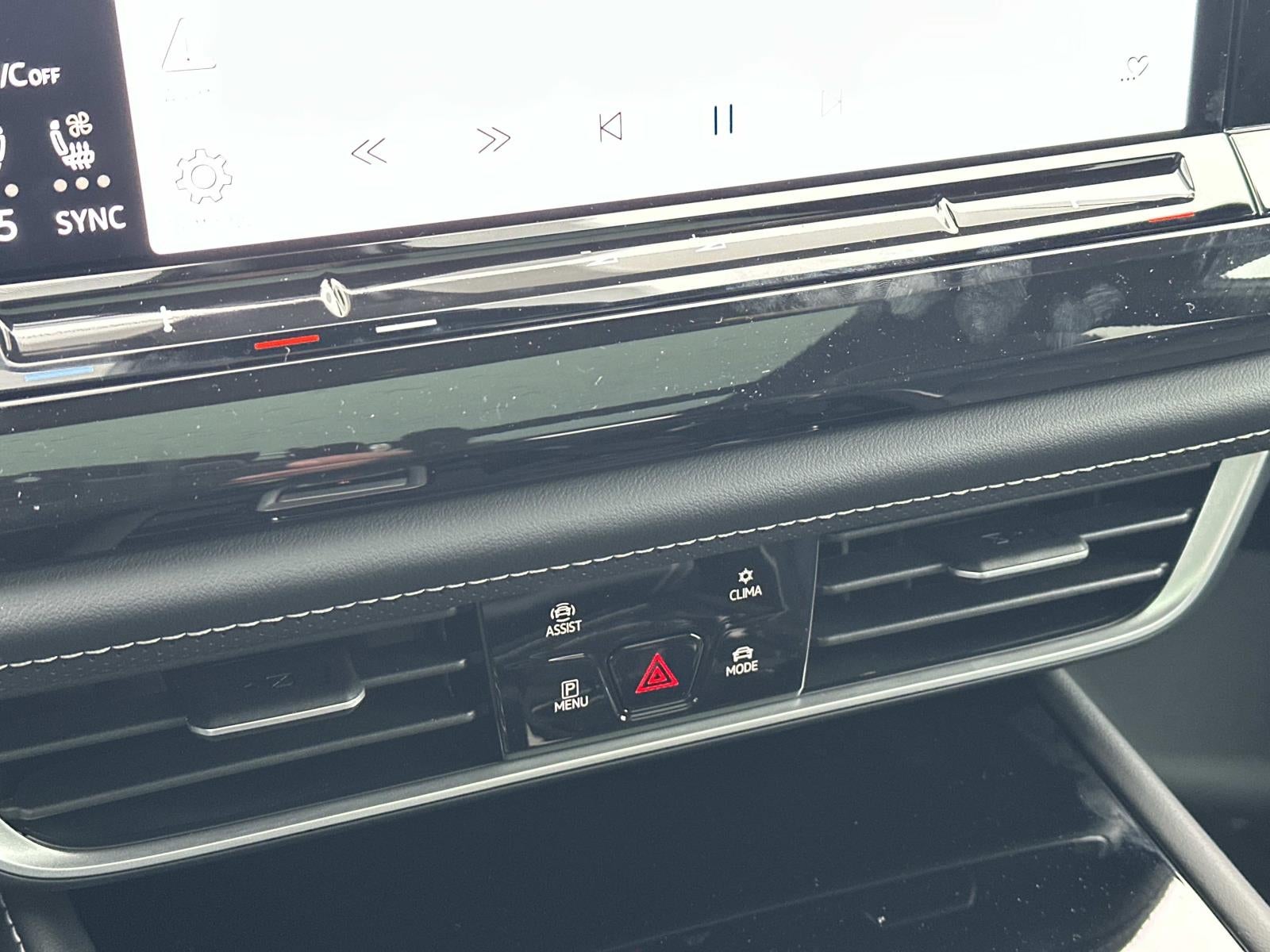 2026 Volkswagen Atlas Cross Sport 2.0T SEL Premium R-Line 4MOTION