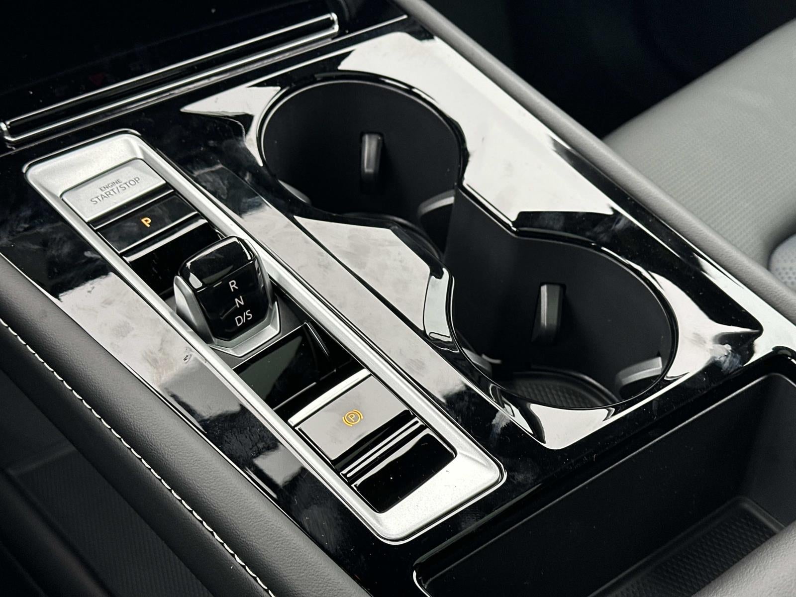 2026 Volkswagen Atlas Cross Sport 2.0T SEL Premium R-Line 4MOTION