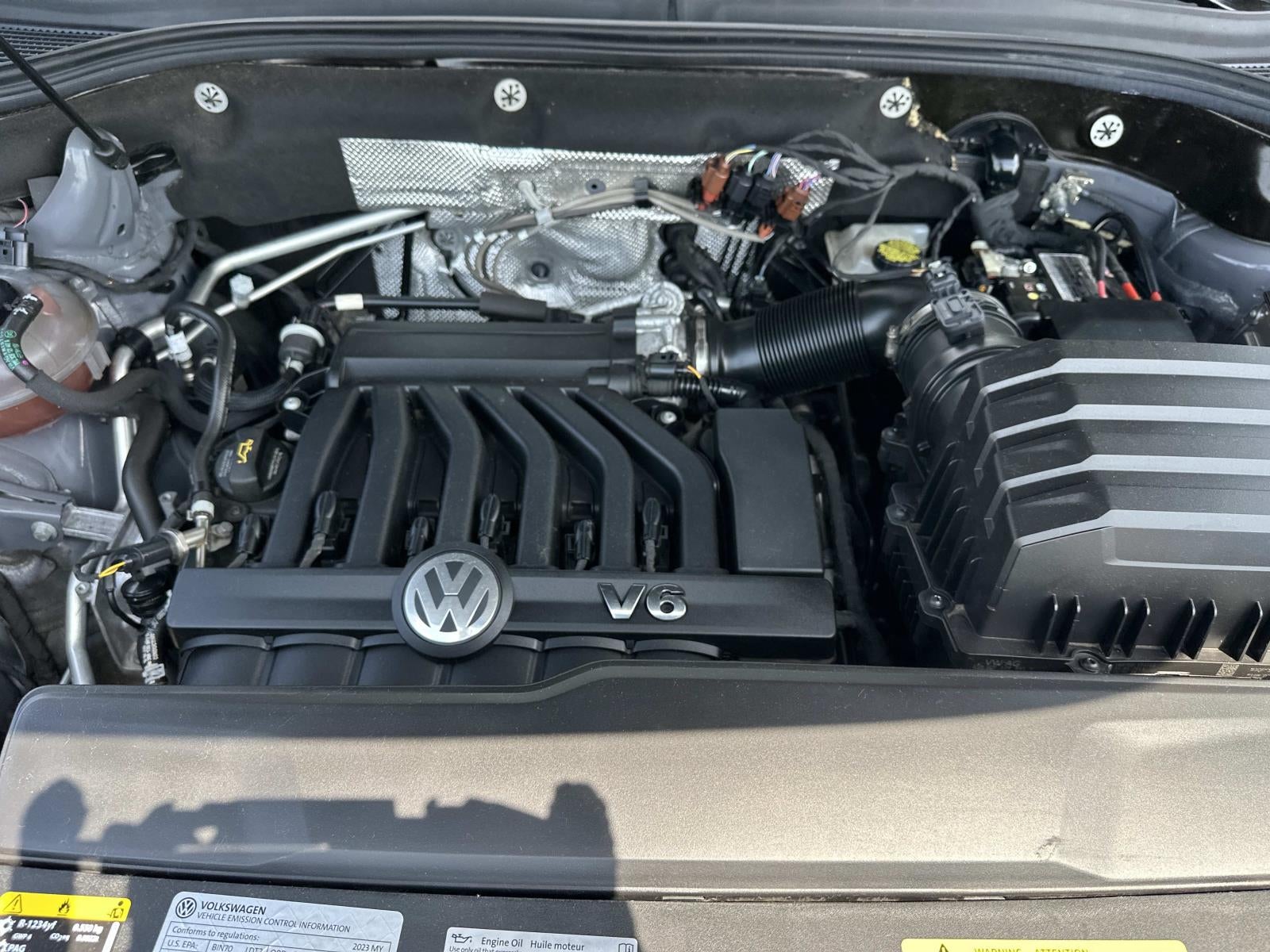 2023 Volkswagen Atlas Cross Sport 3.6L V6 SEL Premium R-Line 4MOTION