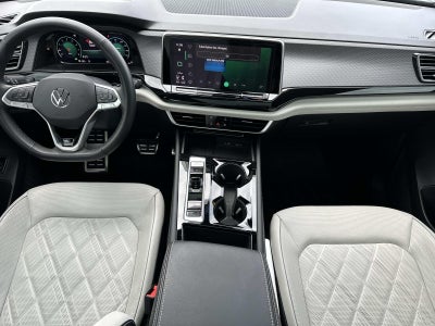 2025 Volkswagen Atlas Cross Sport 2.0T SEL Premium R-Line 4MOTION