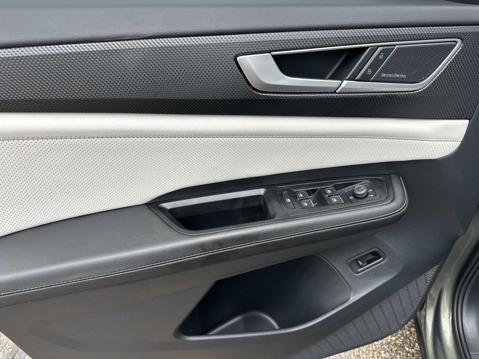 2025 Volkswagen Atlas Cross Sport 2.0T SEL Premium R-Line 4MOTION