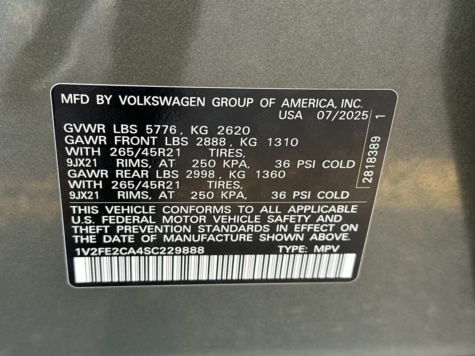 2025 Volkswagen Atlas Cross Sport 2.0T SEL Premium R-Line 4MOTION