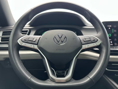 2025 Volkswagen Atlas Cross Sport 2.0T SEL Premium R-Line 4MOTION