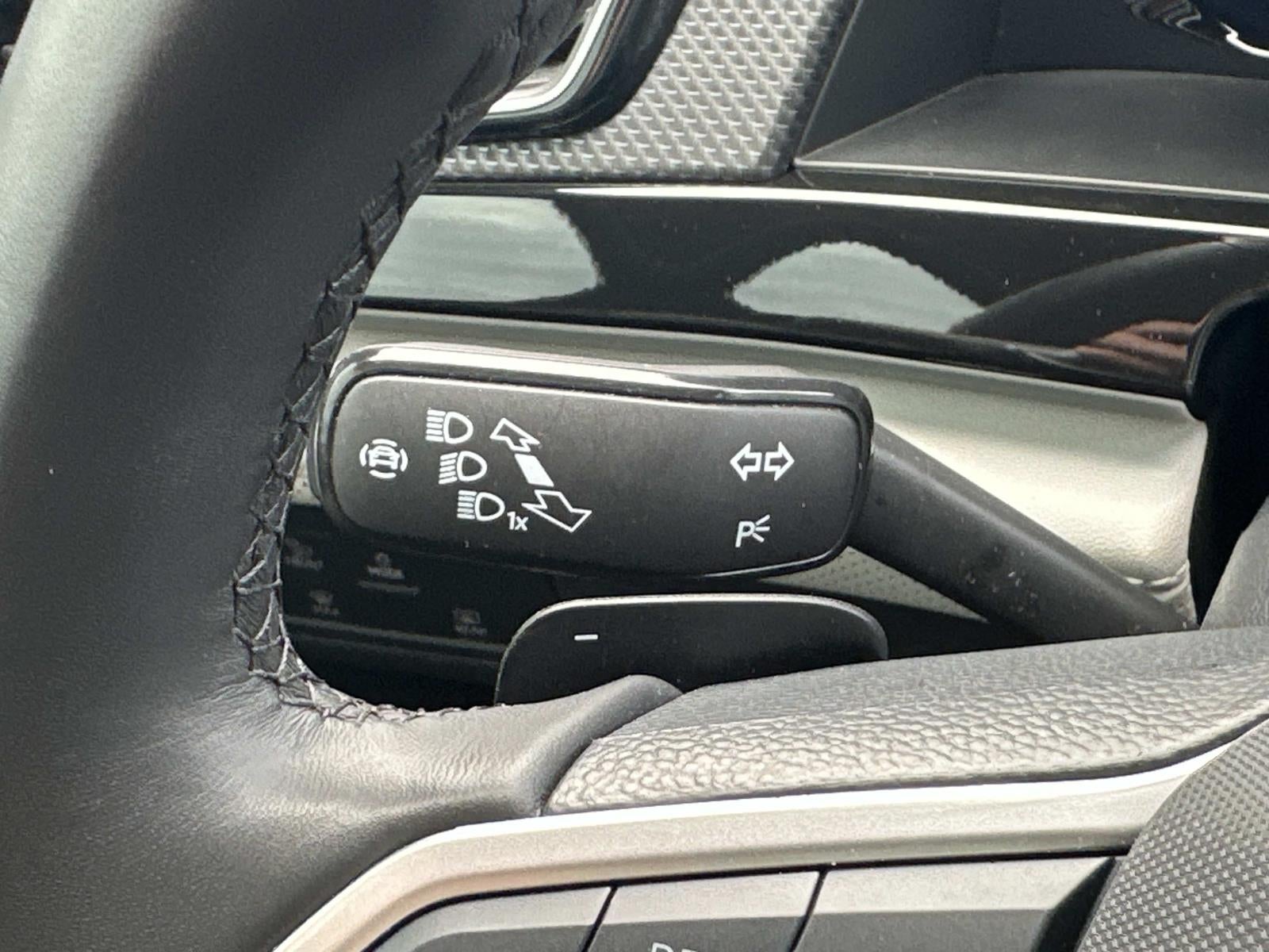 2025 Volkswagen Atlas Cross Sport 2.0T SEL Premium R-Line 4MOTION