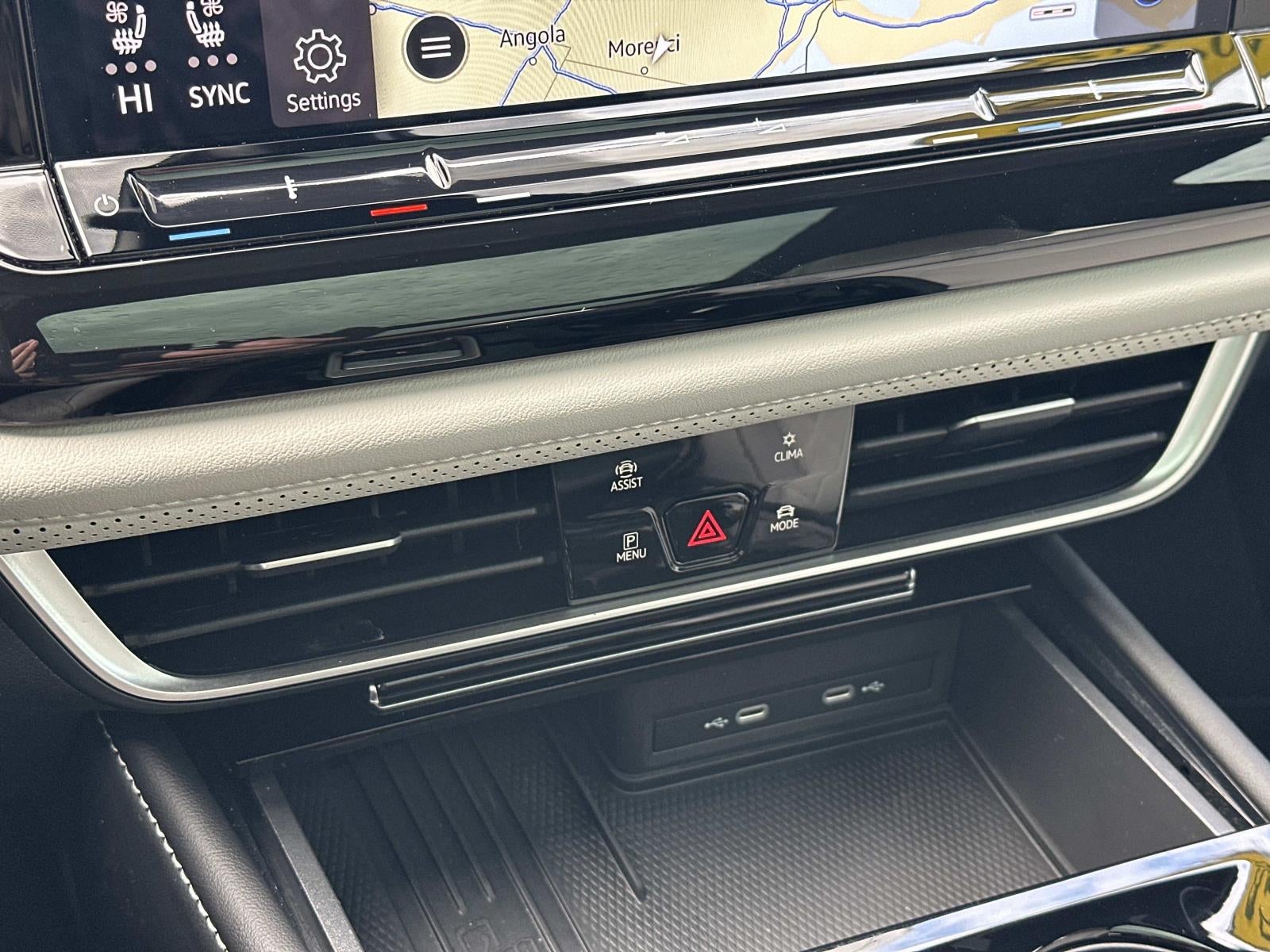 2025 Volkswagen Atlas Cross Sport 2.0T SEL Premium R-Line 4MOTION