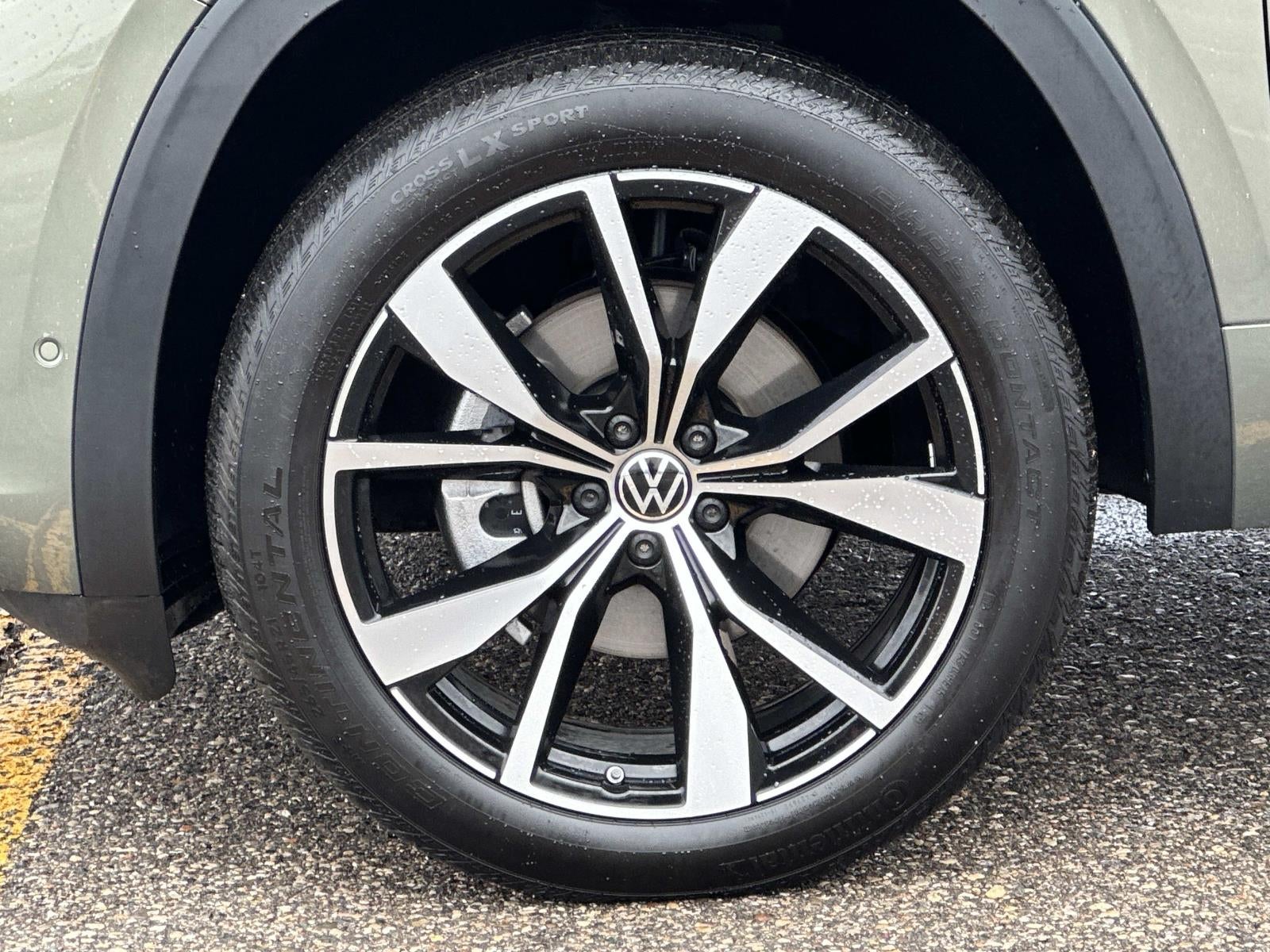 2025 Volkswagen Atlas Cross Sport 2.0T SEL Premium R-Line 4MOTION