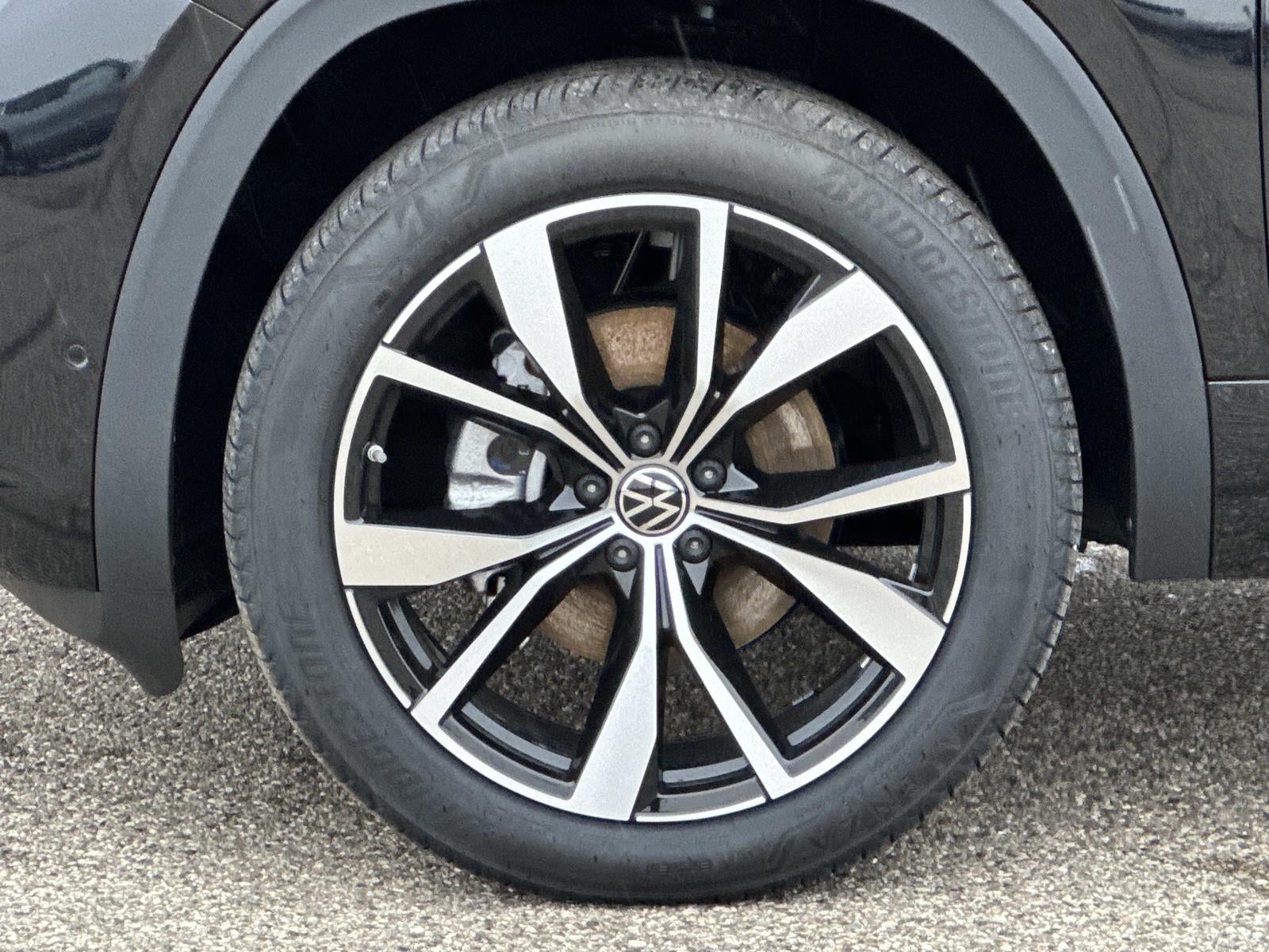 2026 Volkswagen Atlas 2.0T SEL Premium R-Line 4MOTION