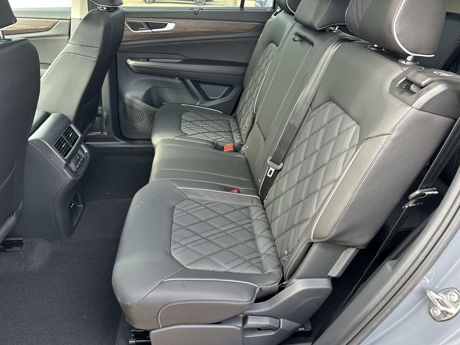 2026 Volkswagen Atlas 2.0T SEL Premium R-Line 4MOTION