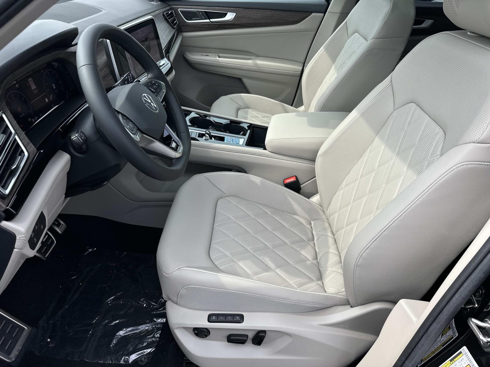 2026 Volkswagen Atlas 2.0T SEL Premium R-Line 4MOTION
