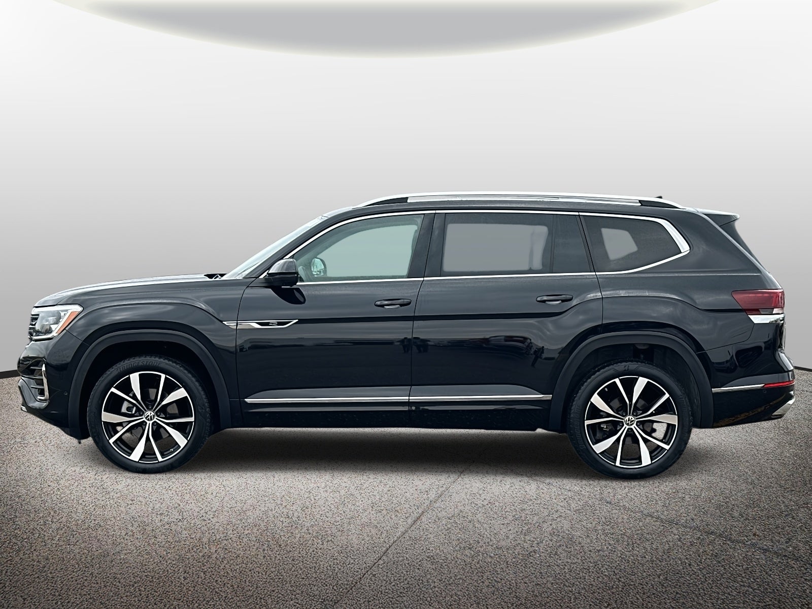 2024 Volkswagen Atlas 2.0T SEL Premium R-Line 4MOTION