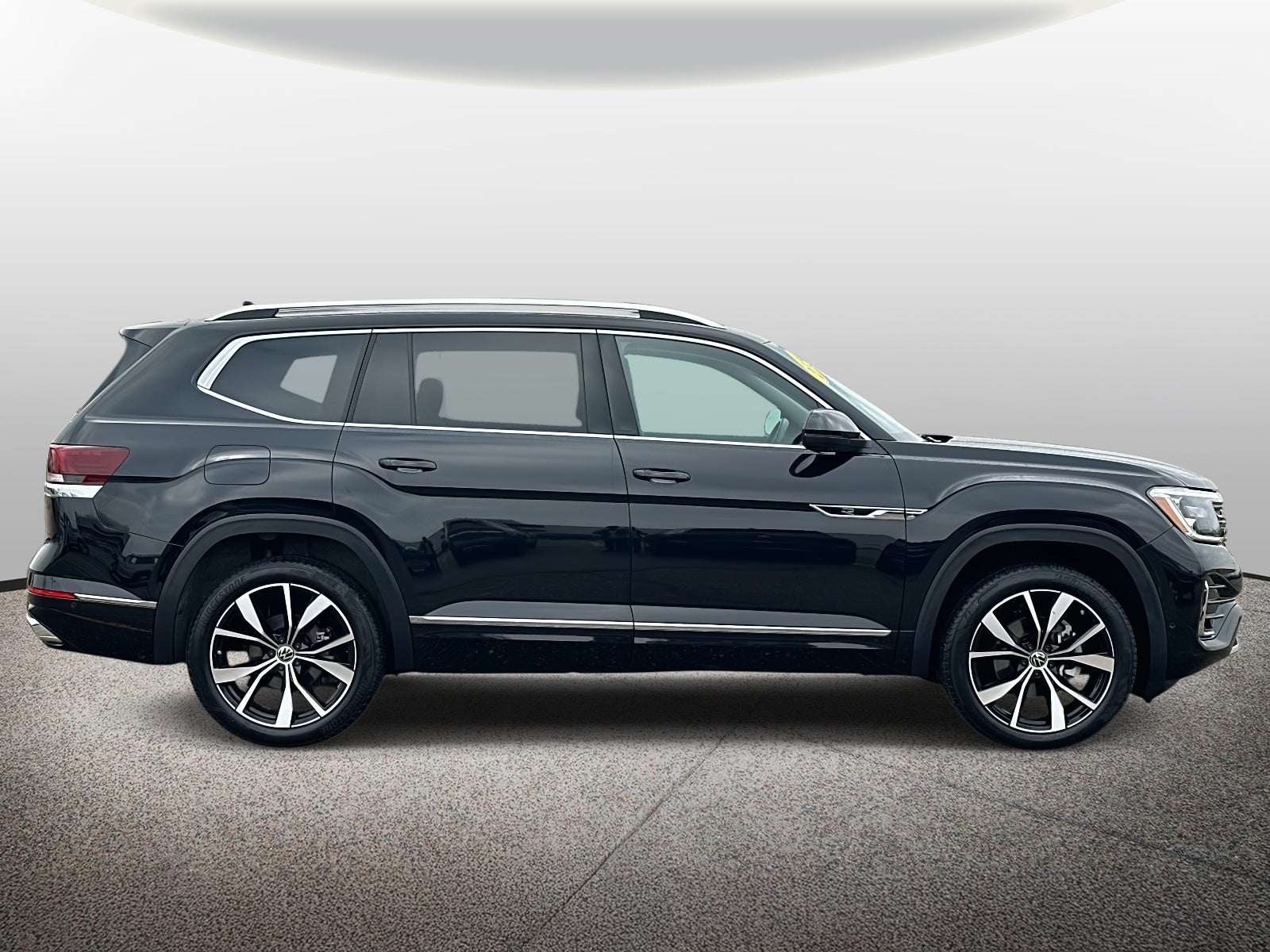 2024 Volkswagen Atlas 2.0T SEL Premium R-Line 4MOTION
