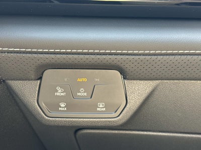 2026 Volkswagen Atlas Cross Sport 2.0T SE w/Technology 4MOTION