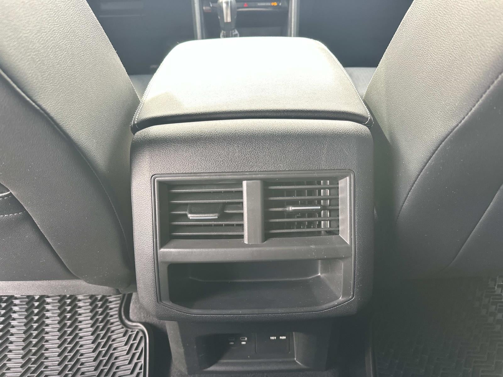 2022 Volkswagen Atlas Cross Sport 3.6L V6 SE w/Technology 4MOTION