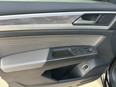 2022 Volkswagen Atlas Cross Sport 3.6L V6 SE w/Technology 4MOTION